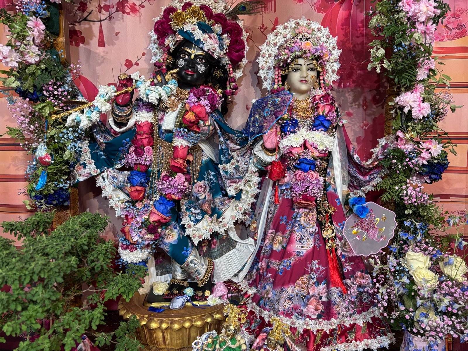 Sri Sri Radha-Parisishvara